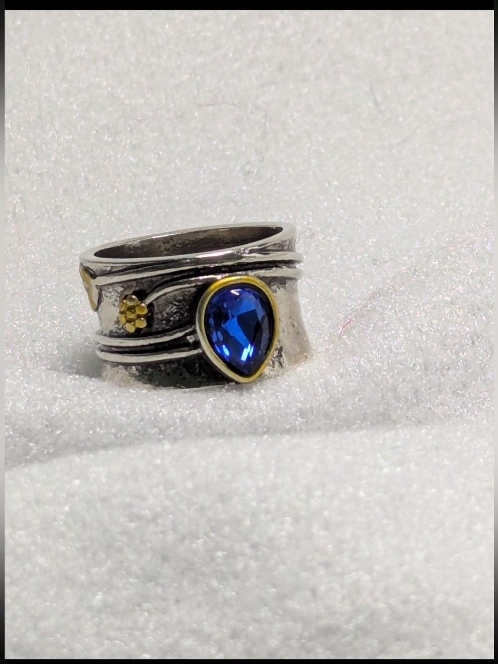 Two-Tone European Retro Ring Sz 6